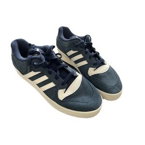 Adidas Originals Rivalry Low Blue Suede Men’s Size 11 New With Tags Excellent